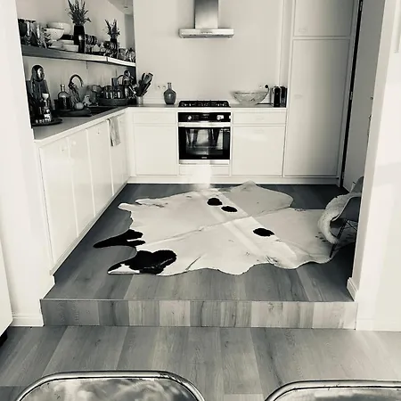 La Maisonnette Du De Genval 3*